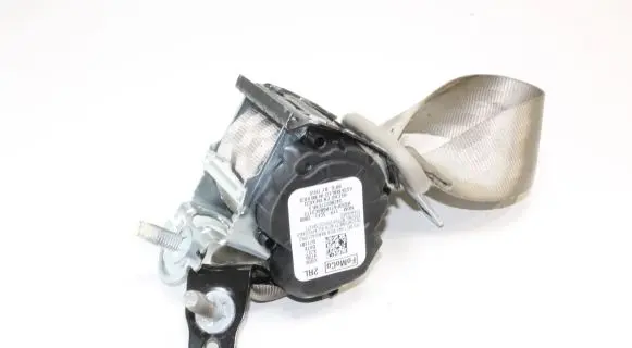 Ford Fusion Rear seatbelt