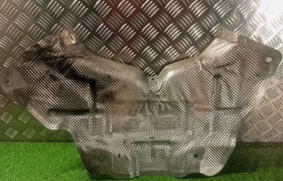 BMW X5M E70 Exhaust heat shield 7177874
