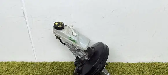 Volvo V40 Brake booster 31362927