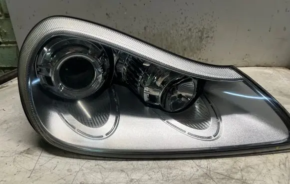 Porsche Cayenne (9PA) Headlight/headlamp 7L5941032A 1AL00927402 SSB542