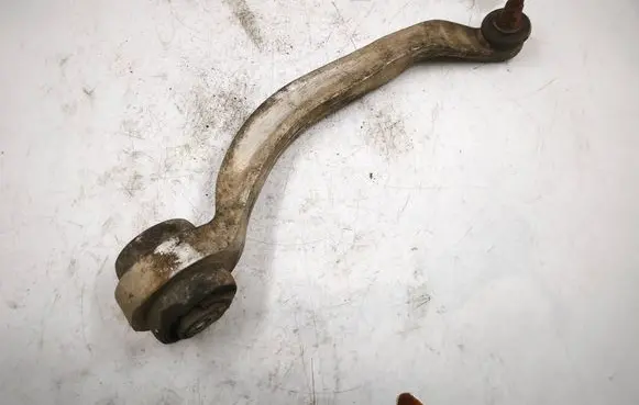 Audi A4 S4 B5 8D Front lower control arm/wishbone