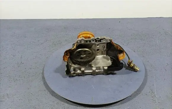 Nissan King Cab, Navara Oil pump 