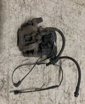 Land Rover Evoque I Rear brake caliper GJ322K327BE