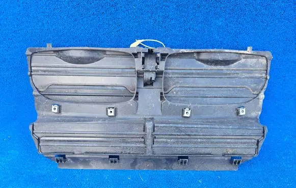 BMW X5 E70 Intercooler air guide/duct channel 7177876