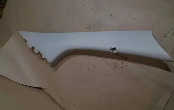 Dodge Caliber (B) pillar trim (top) 0X6757BA 110068