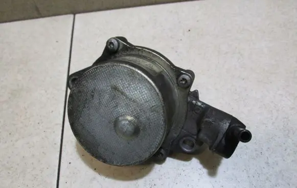 Ford Fiesta Vacuum pump