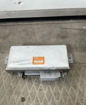 Audi 80 90 S2 B4 ABS control unit/module 443907379C 0265100037