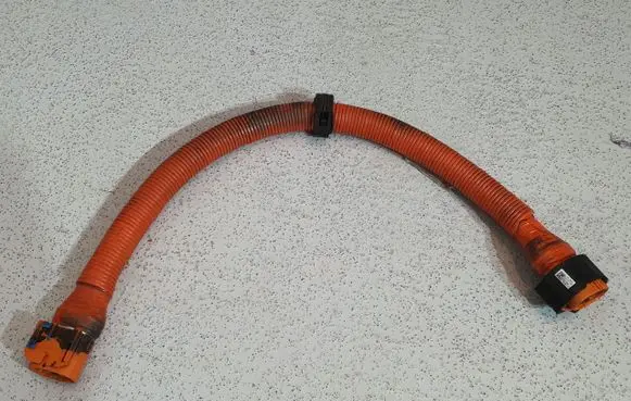 Nissan Leaf I (ZE0) EUR ISO radio connector 3NA1E