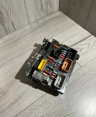 Peugeot 307 BSM Control unit 9661708280