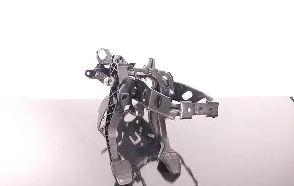 Volkswagen PASSAT B5 Brake pedal bracket assembly 321721173