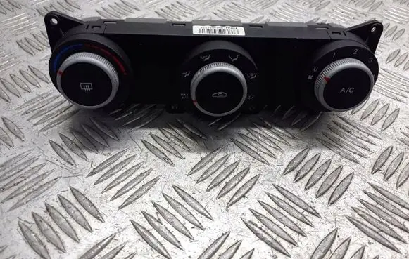 KIA Ceed Interior fan control switch 972501H221