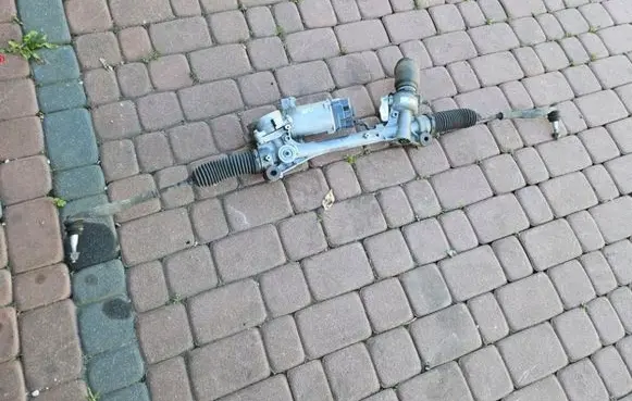 Opel Insignia B Steering rack 84654803