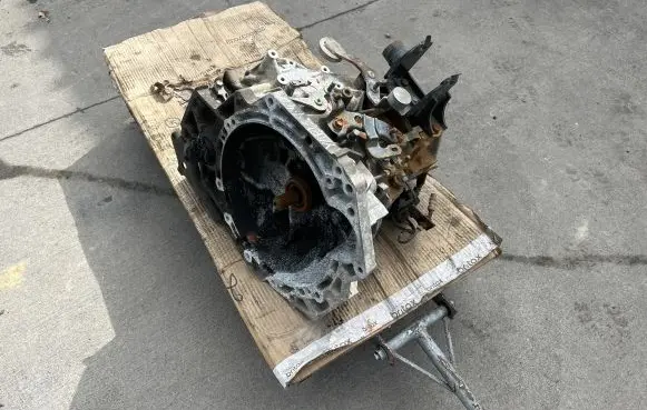 Toyota Yaris Manual 5 speed gearbox