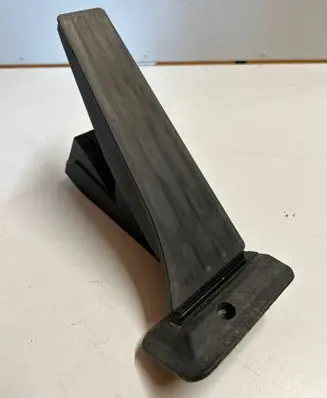 Accelerator throttle pedal