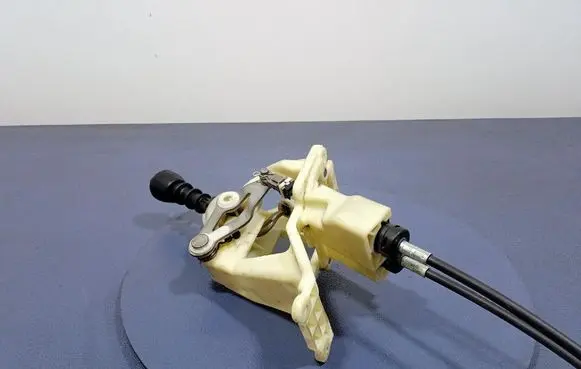 KIA Carens II Gear shift rod 437002HXXX