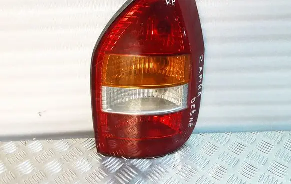 Opel Zafira A Rear/tail lights