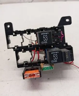 Volkswagen Transporter - Caravelle T5 Relay mounting block 7H0937503