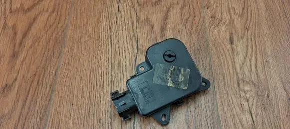 Renault Espace IV Air flap motor/actuator 52485222