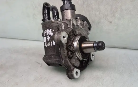 Volkswagen PASSAT B7 Fuel injection high pressure pump 03L130755L