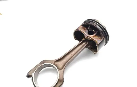 BMW 1 E82 E88 Piston with connecting rod N43B20A