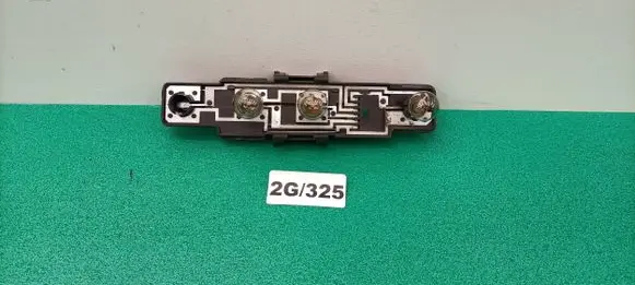 Mercedes-Benz Vito Viano W638 Tail light bulb cover holder 5010
