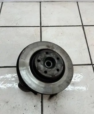 Mercedes-Benz C W205 Rear wheel hub spindle/knuckle