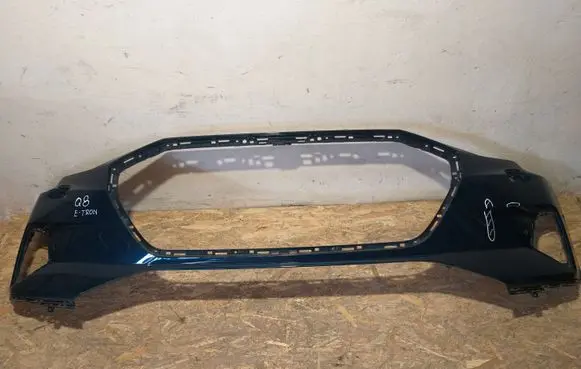 Audi Q8 Front bumper 4KE807437