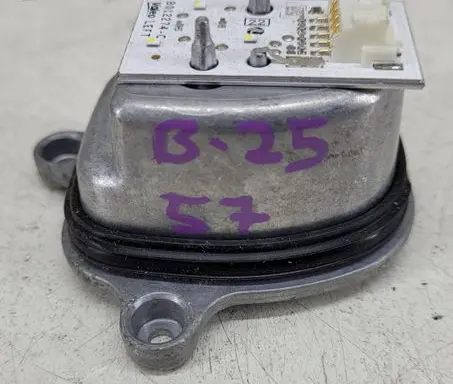 Ford Kuga III LED ballast control module 90095777
