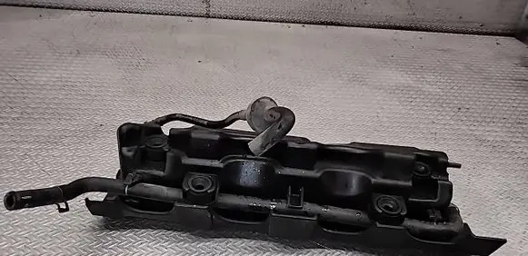 Volkswagen Touran I Vacuum air tank 06F129208B