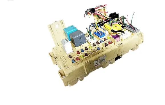 Toyota Corolla Verso AR10 Fuse box set 89221-0F010