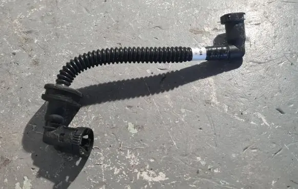 BMW 4 F36 Gran coupe Vacuum line/pipe/hose 7602057 11667602057