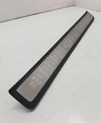 Honda CR-V Front sill trim cover 84202SWAA012M1