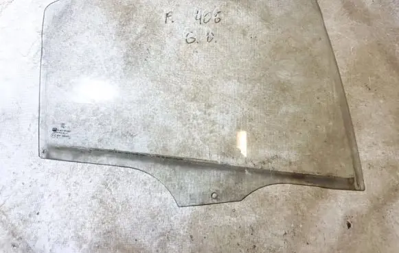 Peugeot 406 Rear door window glass