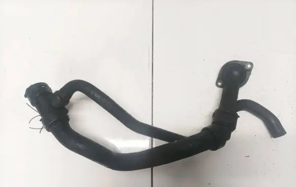 Volkswagen Golf V Engine coolant pipe/hose 06b121121