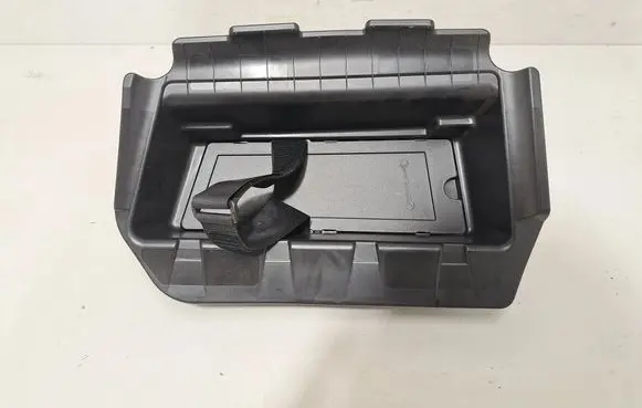 BMW 4 G22 G23 G24 G26 Glove box 9893877 7953890
