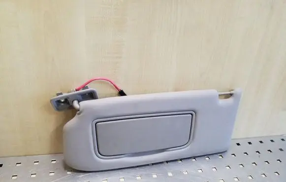 Volvo V50 Sun visor