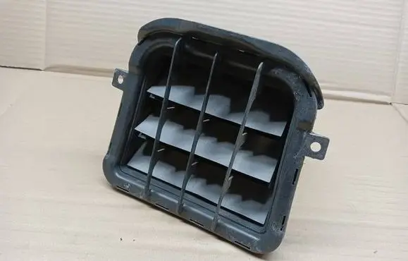 Audi Q5 SQ5 Quarter panel pressure vent 8K0819161B