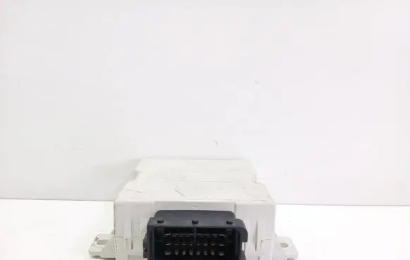 Toyota Avensis T250 Window wiper relay 150696