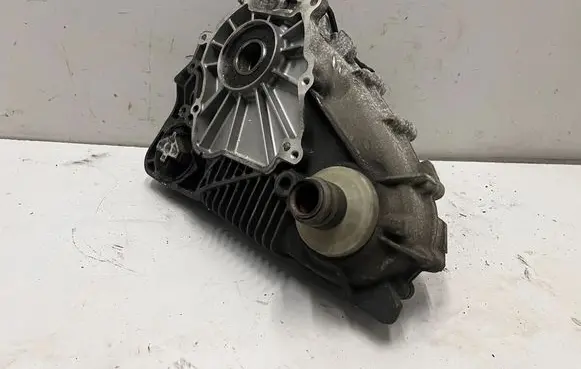 BMW X5 E70 Gearbox transfer box case 7599886 7599889