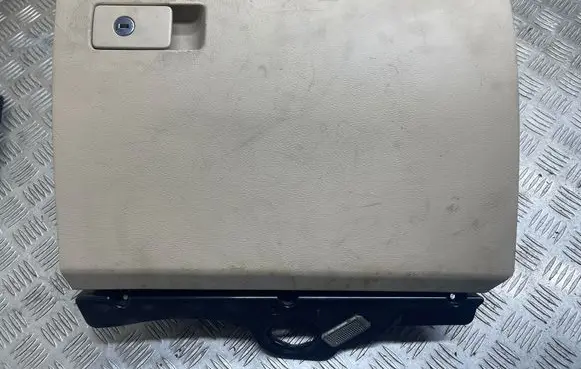 Volkswagen PASSAT CC Glove box set 3C1857114E 3003847000