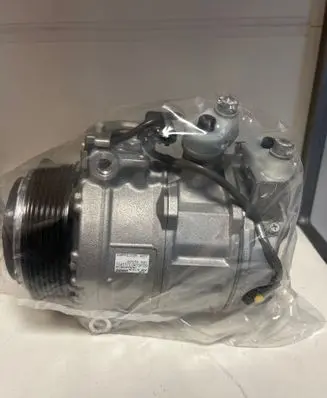 Mercedes-Benz Vito Viano W447 Air conditioning (A/C) compressor (pump) 4472501581 7SAS17C06