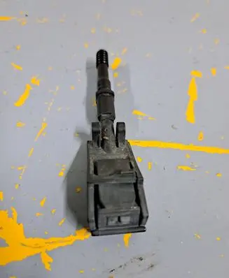 Volkswagen PASSAT B5.5 Windshield washer spray nozzle