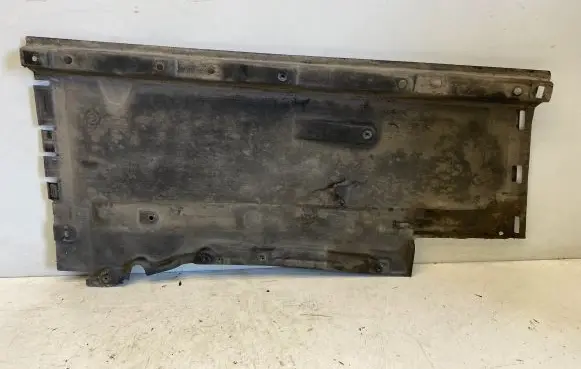 Audi A6 C7 Side bottom protection 4G0825207E