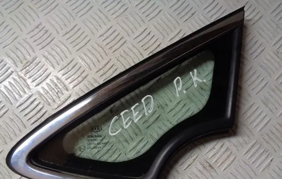 KIA Ceed Front triangle window/glass 43R000084