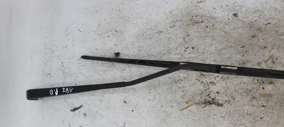 Nissan Patrol Y61 Windshield/front glass wiper blade NOCODE