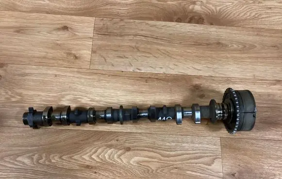 Toyota Avensis T250 Camshaft 130500D010 11E17100098 HU2298000360