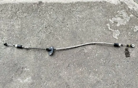 Volvo V40 Gear shift cable linkage 31367503