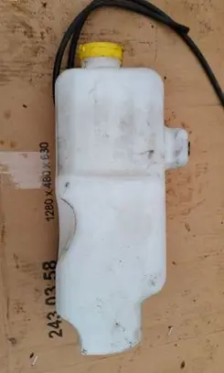 Renault Twingo III Windshield washer fluid reservoir/tank A4538600060