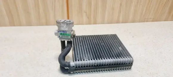 Air conditioning (A/C) radiator (interior)