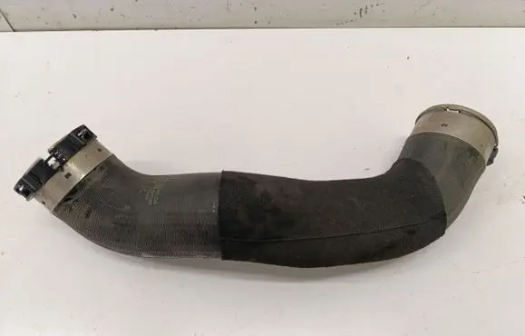 Mini Cooper Countryman F60 Intercooler hose/pipe 8511333